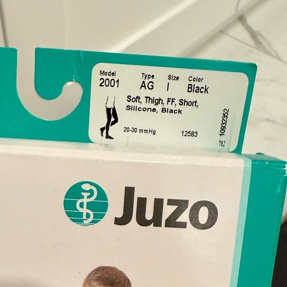 *NEW* Juzo Thigh High Compression Stockings, Black (Women’s Size 1) - Picture 3 of 4